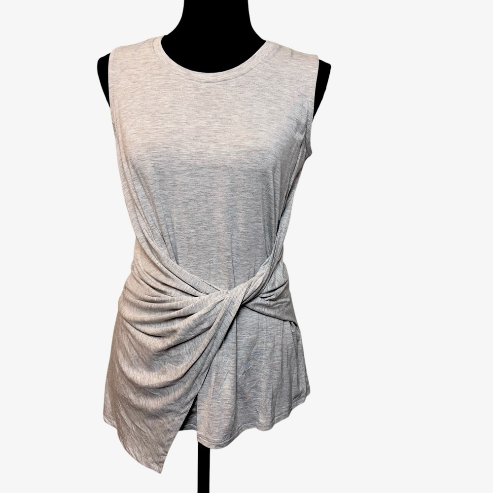 T Tahari Twist Front Asymmetrical Hem Tee Heather Gray‎ Sleeveless Size XS NEW